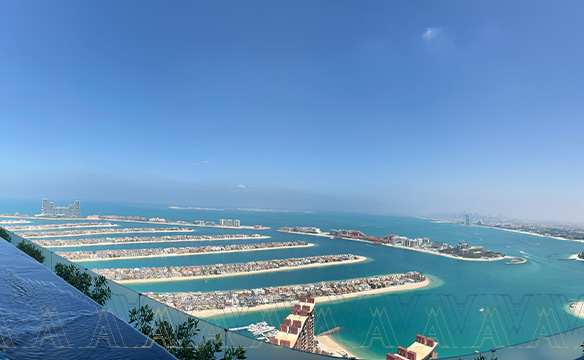 Panoramic view Dubai palm jumeirah